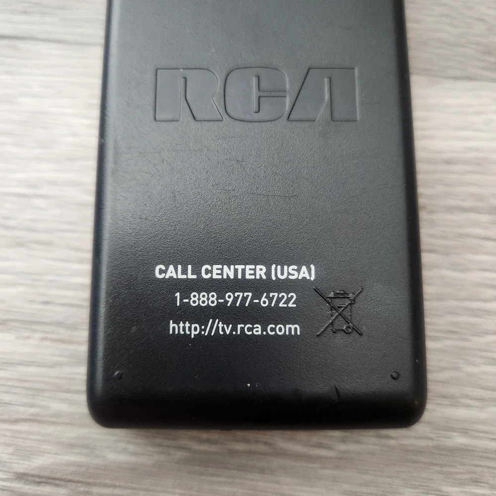 RCA Universal‎ TV Remote Control Silver Black Power Volume Channel Numbersq¹